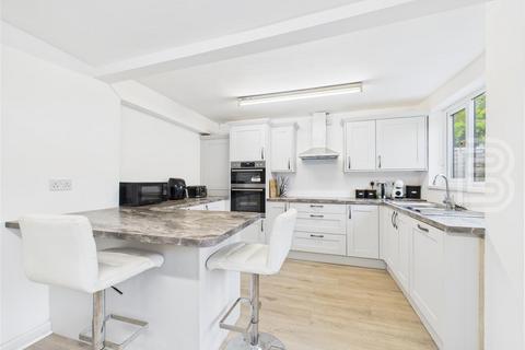 3 bedroom semi-detached bungalow for sale, Crick Road, Rugby CV21