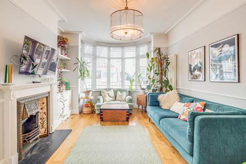 undefined, Dundonald Drive, Leigh-on-sea, SS9