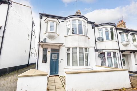 undefined, Dundonald Drive, Leigh-on-sea, SS9