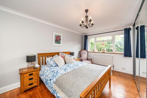 3 bedroom maisonette for sale, Claremont Gardens, Surbiton KT6