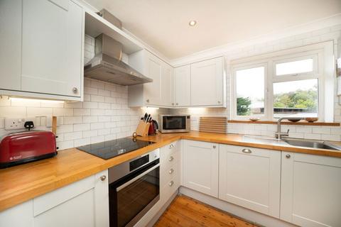 3 bedroom maisonette for sale, Claremont Gardens, Surbiton KT6