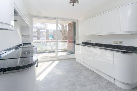 2 bedroom apartment for sale, Leamington House, 23 Stonegrove, HA8