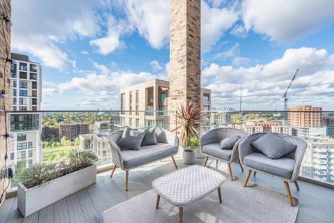 3 bedroom flat for sale, Plowden Road, Kidbrooke, SE3