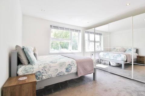 17 Hepple Close, Isleworth, TW7 6AY