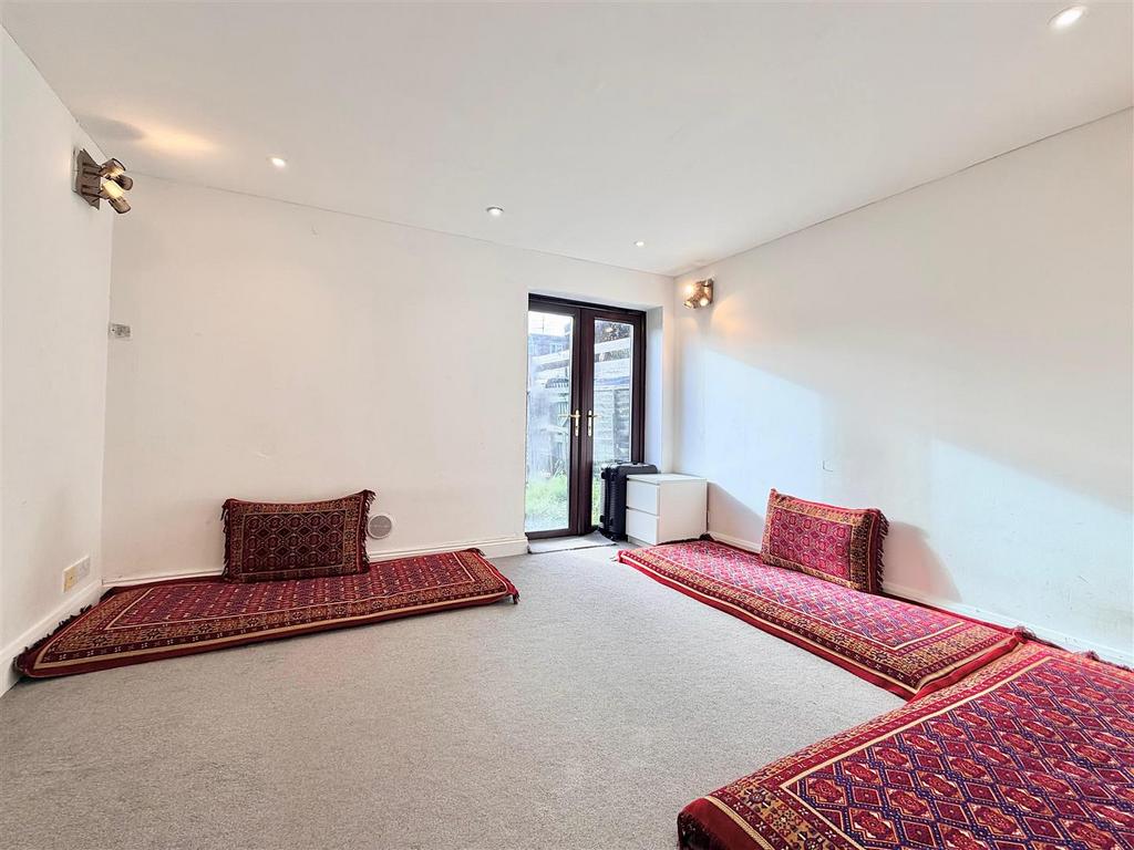 Whats App Image 2025-10-27 at 16.46.31 04504c52.jpg