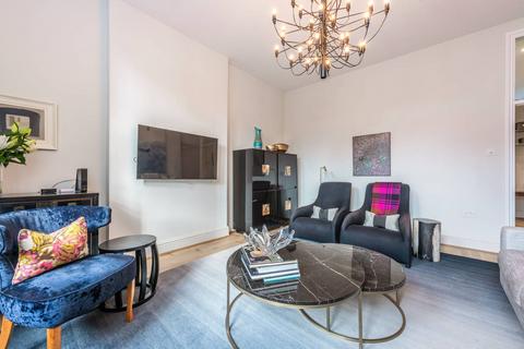 3 bedroom flat for sale, Kings Gardens, West Hampstead, London, NW6