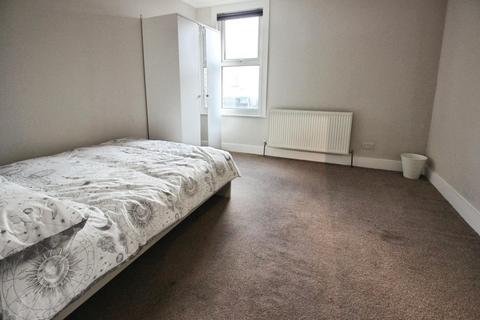 1 bedroom in a house share to rent, Gilbert Road, Belvedere