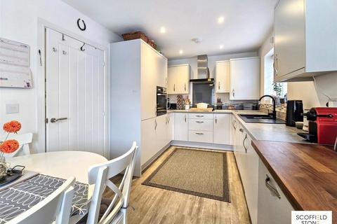 3 bedroom semi-detached house for sale, Astley Garden, Hilton, Derby