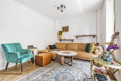 2 bedroom flat to rent, Amelia Street, Elephant and Castle, London, SE17