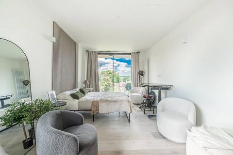 undefined, Ferme House, Harrow, HA1