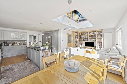 4 bedroom detached house for sale, Barwick Close, Rustington, West Sussex, BN16