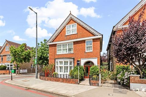 undefined, Upper Richmond Road West, East Sheen, SW14