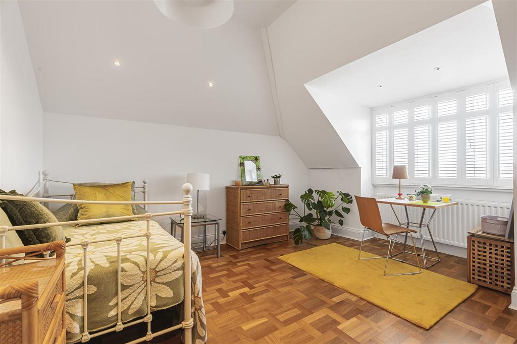 James anderson-330 upper richmond road-sw14  13 .J