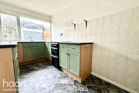 undefined, MONMOUTH RD, B32