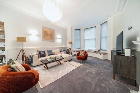 3 bedroom flat to rent, Stanhope Gardens, South Kensington, London, SW7