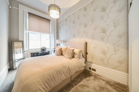 3 bedroom flat to rent, Stanhope Gardens, South Kensington, London, SW7