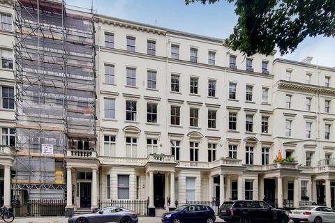 3 bedroom flat to rent, Stanhope Gardens, South Kensington, London, SW7