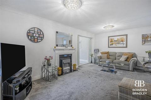 4 bedroom house for sale, Peel Place, Ilford, IG5