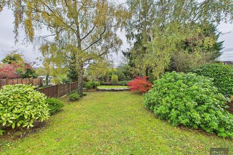 undefined, Chiltern Drive, Mill End, Rickmansworth, WD3 8JZ