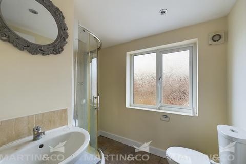 24 Dukes Crescent, Edlington, Doncaster, DN12 1AZ