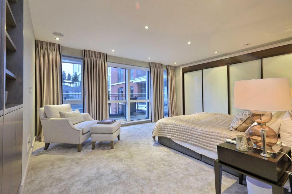 Doulton-house-park-street-chelsea-creek-sw6