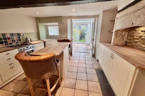 undefined, Giddeahall, Yatton Keynell SN14