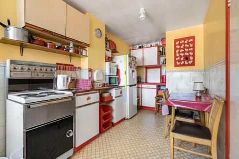 undefined, Ryelands Close, Caterham