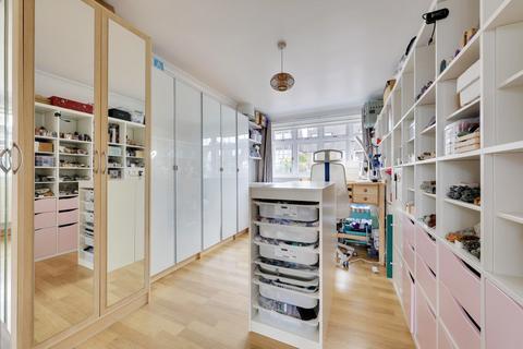 9 Albert Road, Chelsfield, Orpington, BR6 6JG