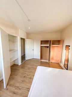 20 Ibbotson Avenue, London, E16 1JD
