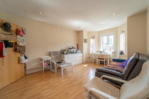 2 bedroom flat for sale, New Barns Avenue, Chorlton