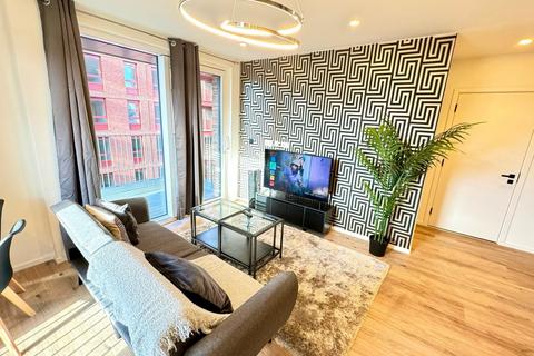 2 bedroom flat to rent, Curlew House, 1 Hawser Lane, London, E14