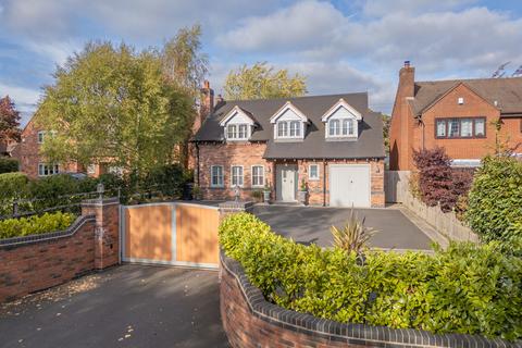 4 bedroom detached house for sale, Grey Gables, Shute Hill, Chorley