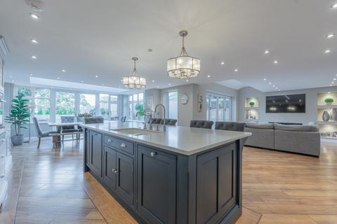 4 bedroom detached house for sale, Grey Gables, Shute Hill, Chorley