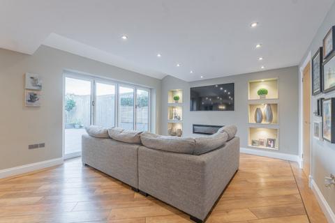 4 bedroom detached house for sale, Grey Gables, Shute Hill, Chorley