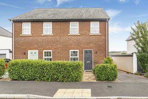 2 bedroom semi-detached house for sale, Tarka Way, Crediton, EX17 3FF