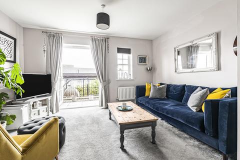 2 bedroom semi-detached house for sale, Tarka Way, Crediton, EX17 3FF