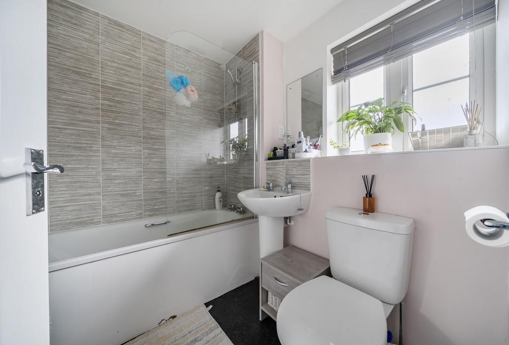 1370427-3-68fa133...