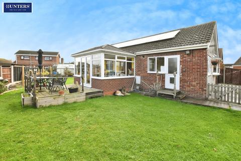 2 bedroom detached bungalow for sale, Laburnum Avenue, Scunthorpe