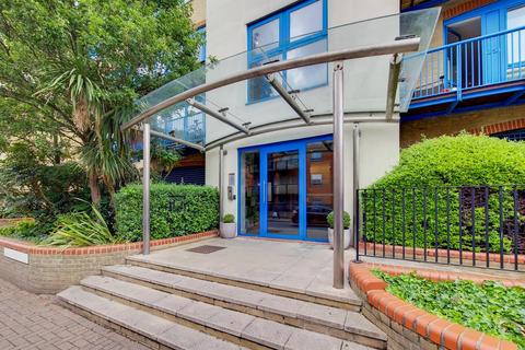Somerville Point, Rotherhithe, London, SE16