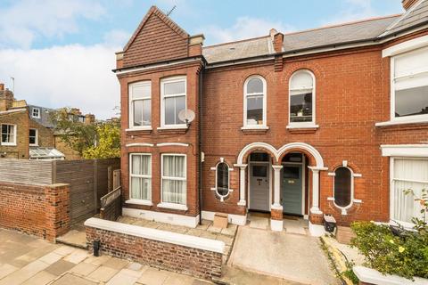 Burnbury Road, London SW12