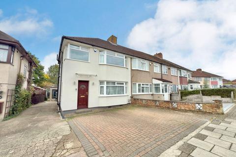 3 bedroom end of terrace house for sale, Stox Mead, Harrow HA3