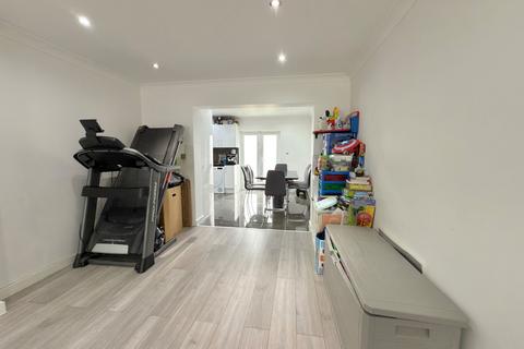 3 bedroom end of terrace house for sale, Stox Mead, Harrow HA3