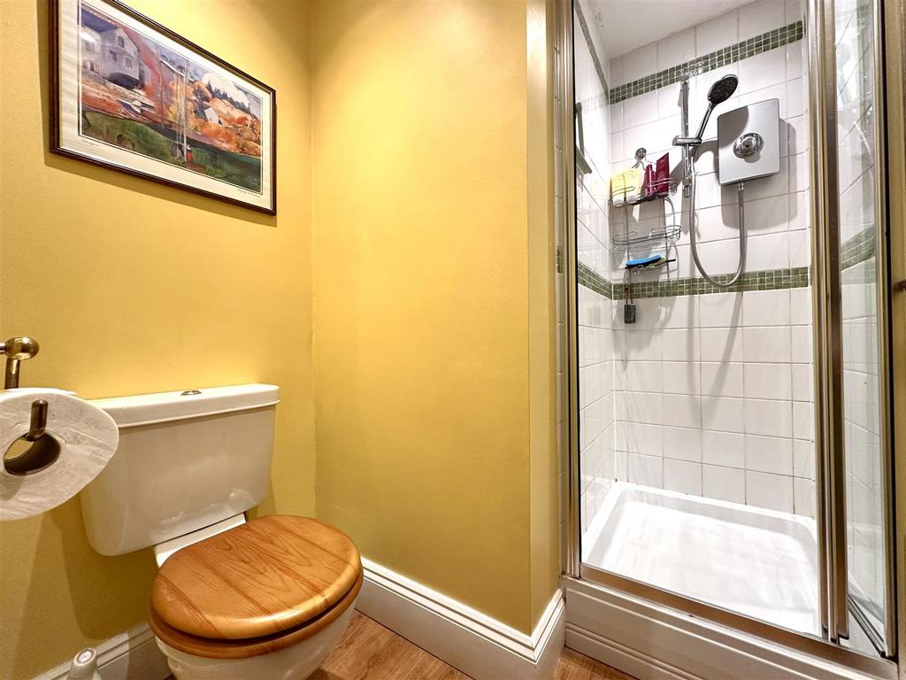 Second Floor Shower Room 655