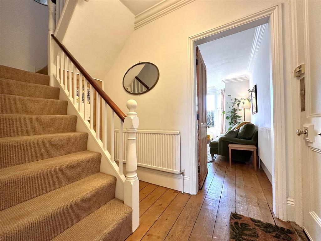 Inviting Entrance Hall 570