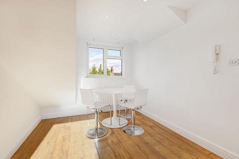 1 bedroom flat for sale, Gordon Road, London W13