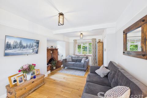 4 bedroom detached house for sale, Beacon Way, Banstead, SM7