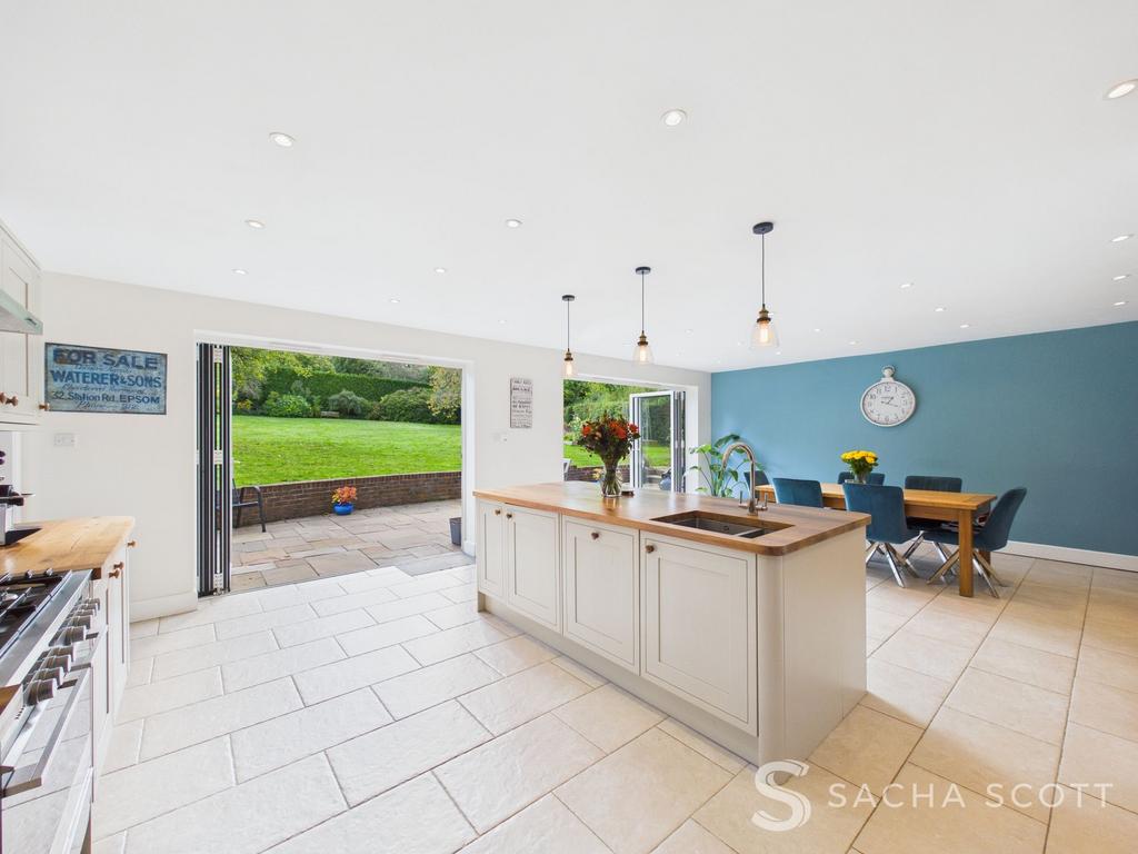 Kitchen / Breakfast / Diner