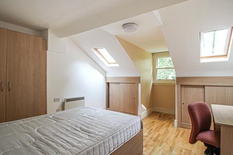 2 bedroom apartment to rent, Apt 10, 21 Hyde Terrace, 21 Hyde Terrace LS2
