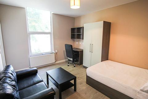 undefined, Apt 3, 30 Brudenell Road, 30 Brudenell Road LS6