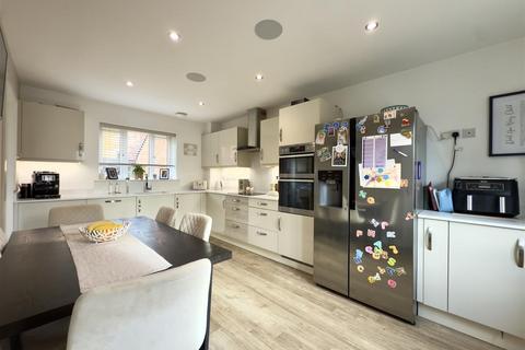 4 bedroom detached house for sale, Balmoral Close, St. Crispin, Northampton NN5